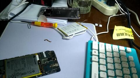 国产电池安装视频教学,轻松掌握电池更换步骤