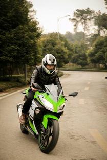 国产小忍者骑行视频红色,国产骑行视频中的速度与激情